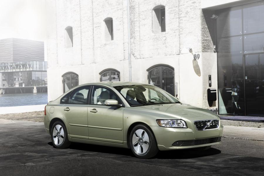  Volvo S40 2008 года  (фото 61 из 105)